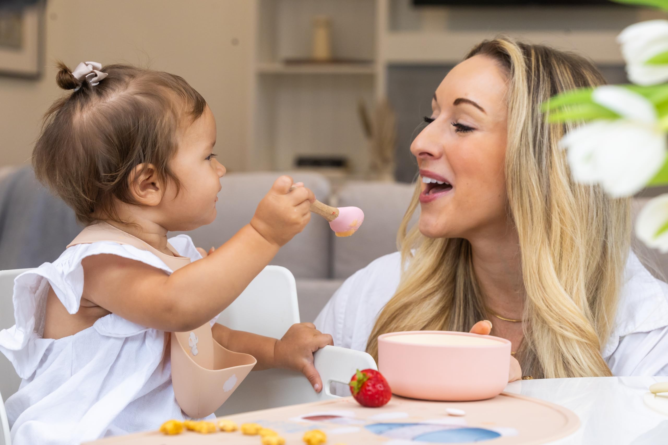 Mamabears BPA free silicone bib for safe everyday use