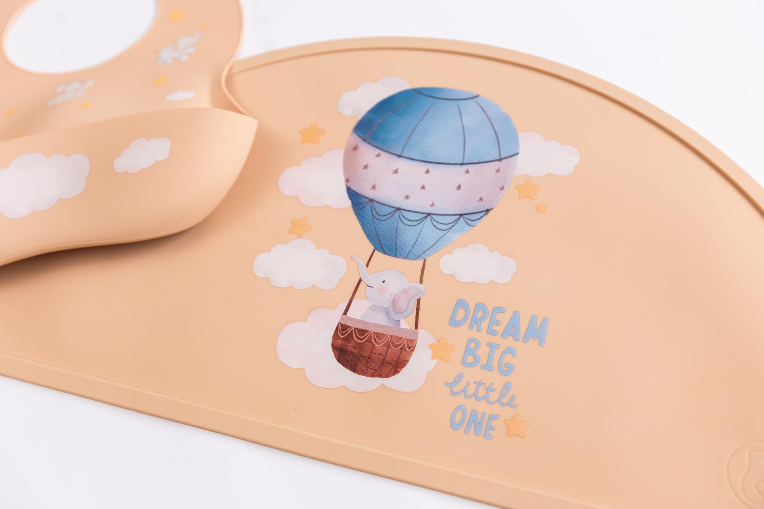 Mamabears silicone bib deep pocket catches crumbs for mess free mealtimes
