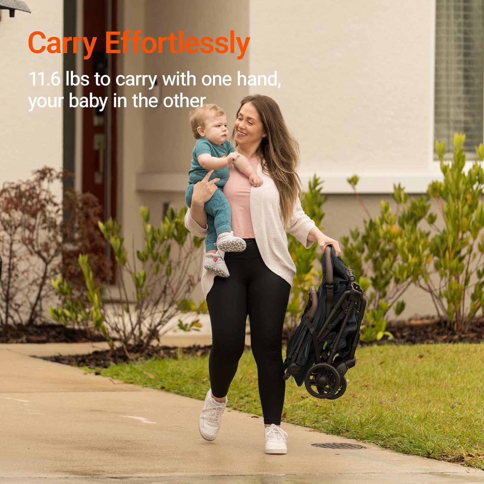 MAMAZING UPF 50+ canopy provides shade during sunny outings.