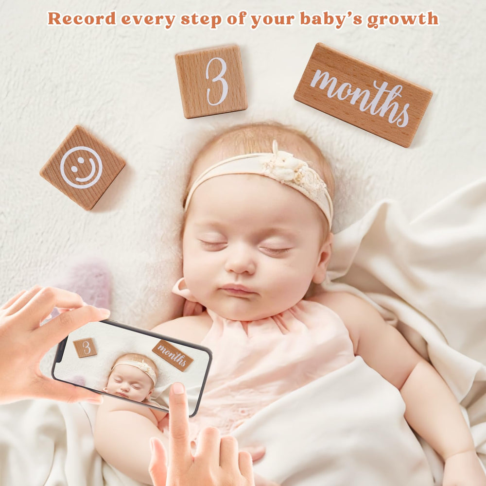 Mamimami Home months block helps track growth with monthly photos.