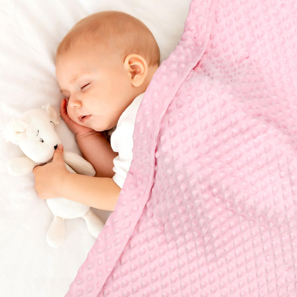 Man Fai Sky pink blanket is easy to wash and care for.