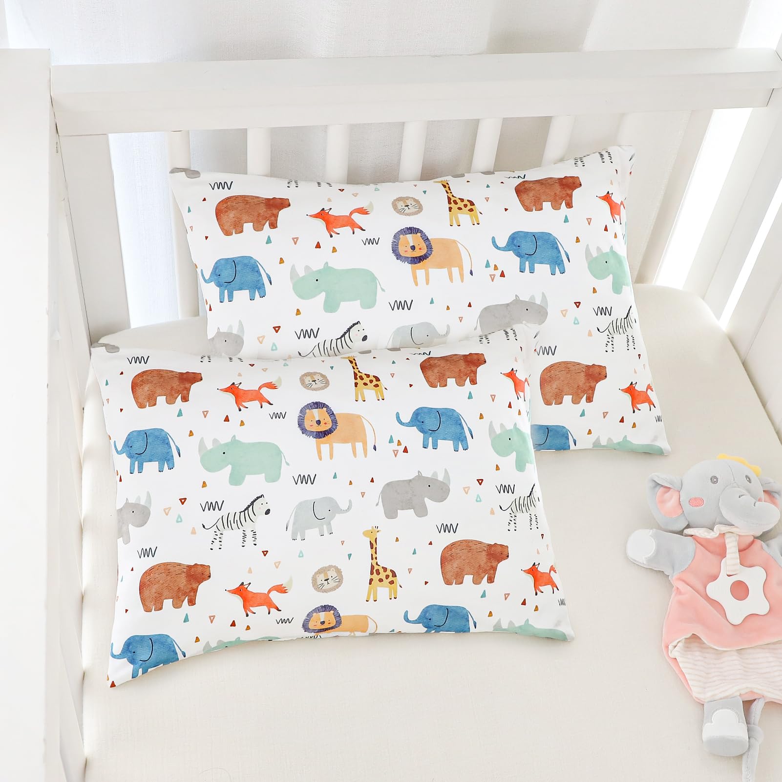 Man Fai Sky pillowcase with animal-patterns adds playful bedtime appeal.