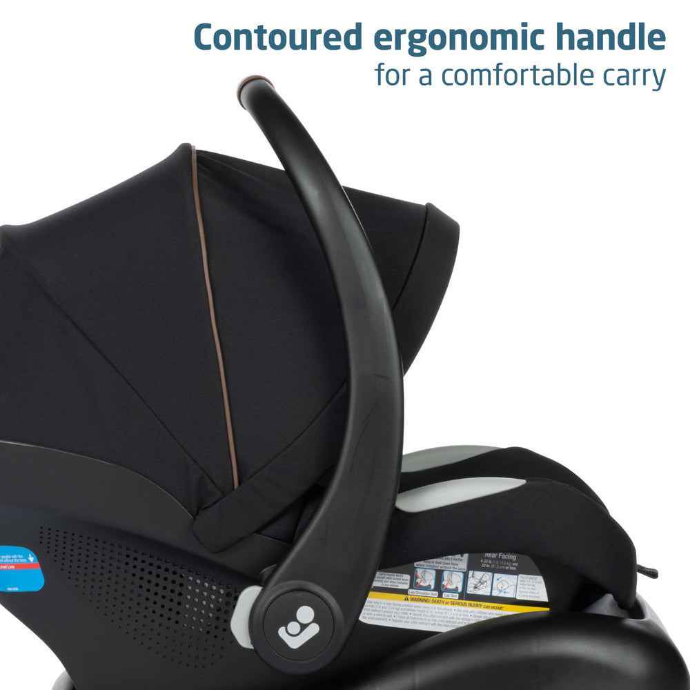 Maxi-Cosi Zelia Luxe swing-aside bumper bar eases entry.