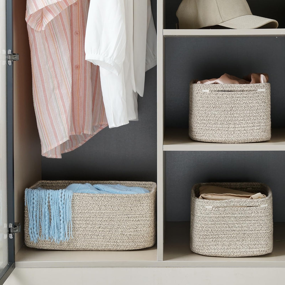 Maxuni baby nursery storage keeps toys and essentials tidy.