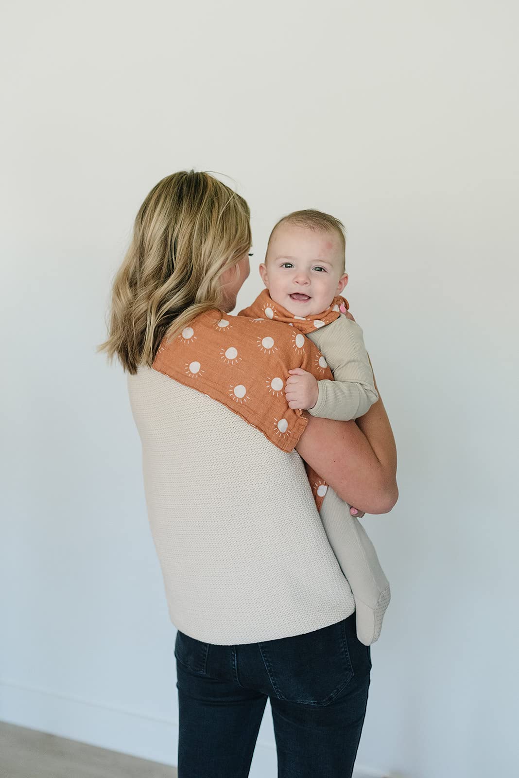 Mebie Baby burp cloths machine washable for easy care