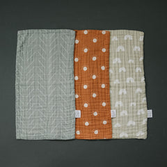 Mebie Baby burp cloths soft muslin texture close-up for gentle touch