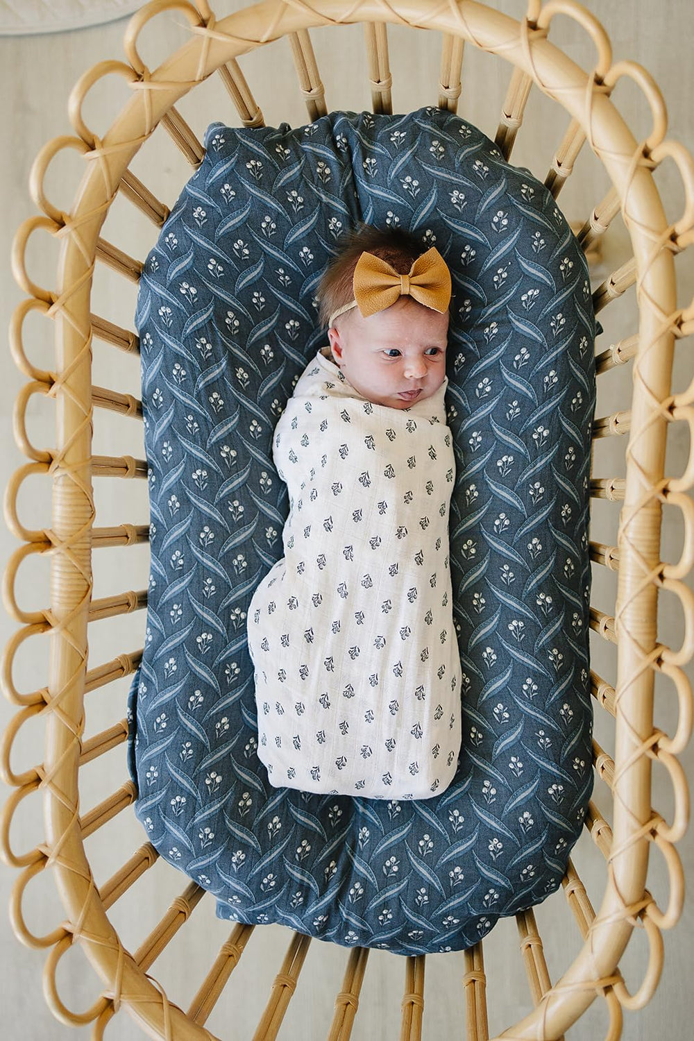 Mebie Baby Cream Berry swaddle close-up highlights breathable cotton fabric