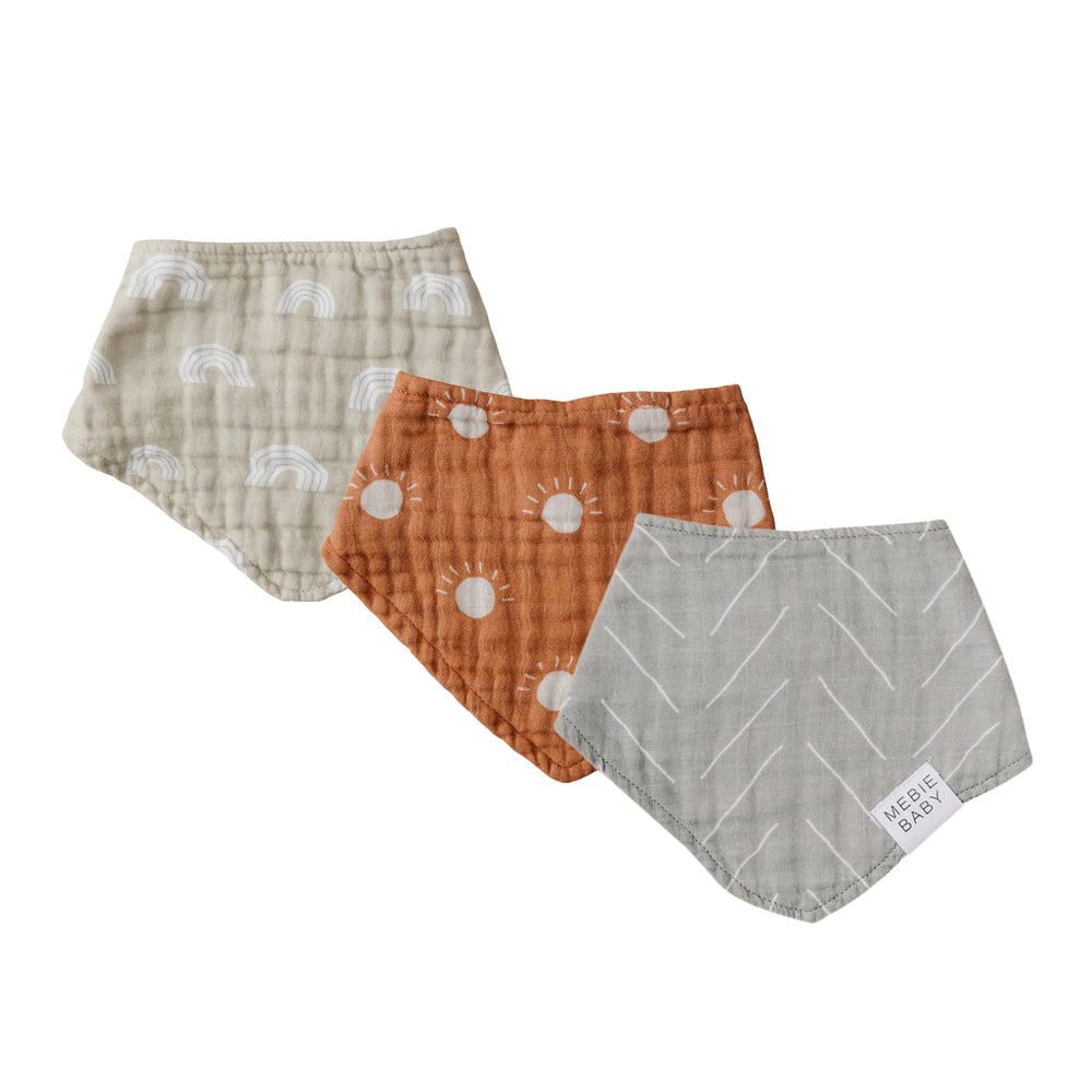 Mebie Baby Muslin Bibs neutral 3-pack provides soft, breathable protection for everyday wear.