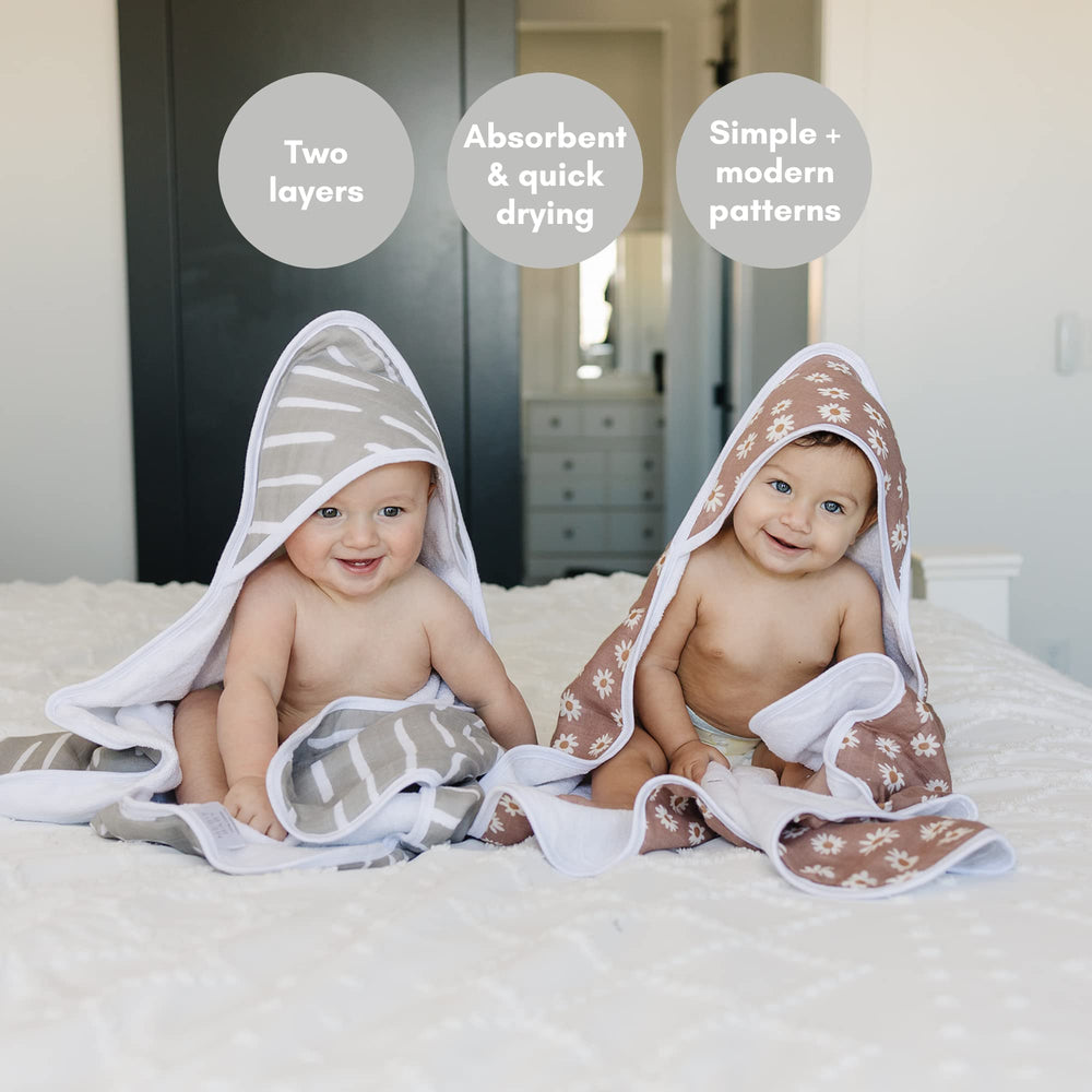 Mebie Baby towel suitable from newborn to toddler with durable edges