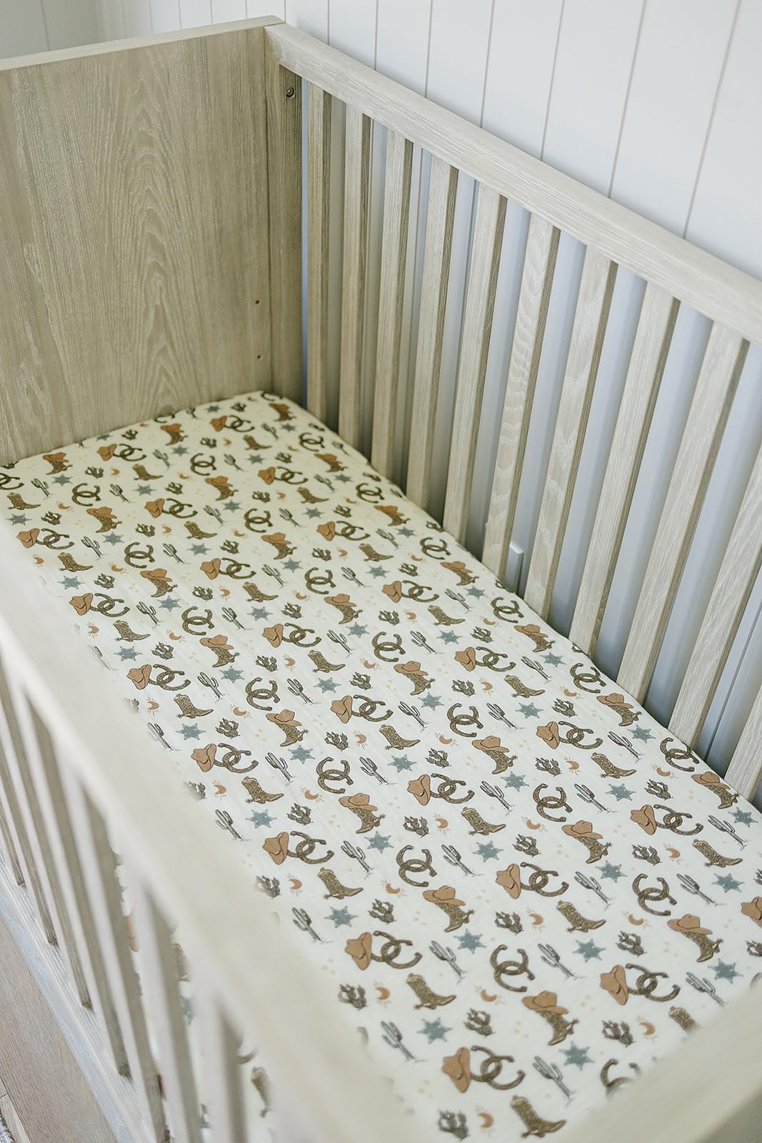 Mebie Baby Standard 52x28 crib sheet fits standard mattresses securely