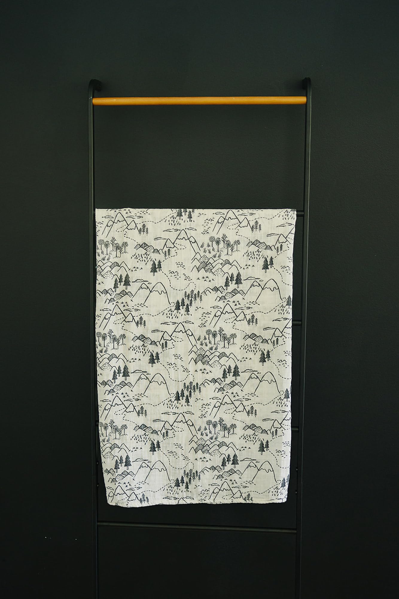 Mebie Baby Summit Muslin Swaddle, modern design ideal for stylish nursery decor.