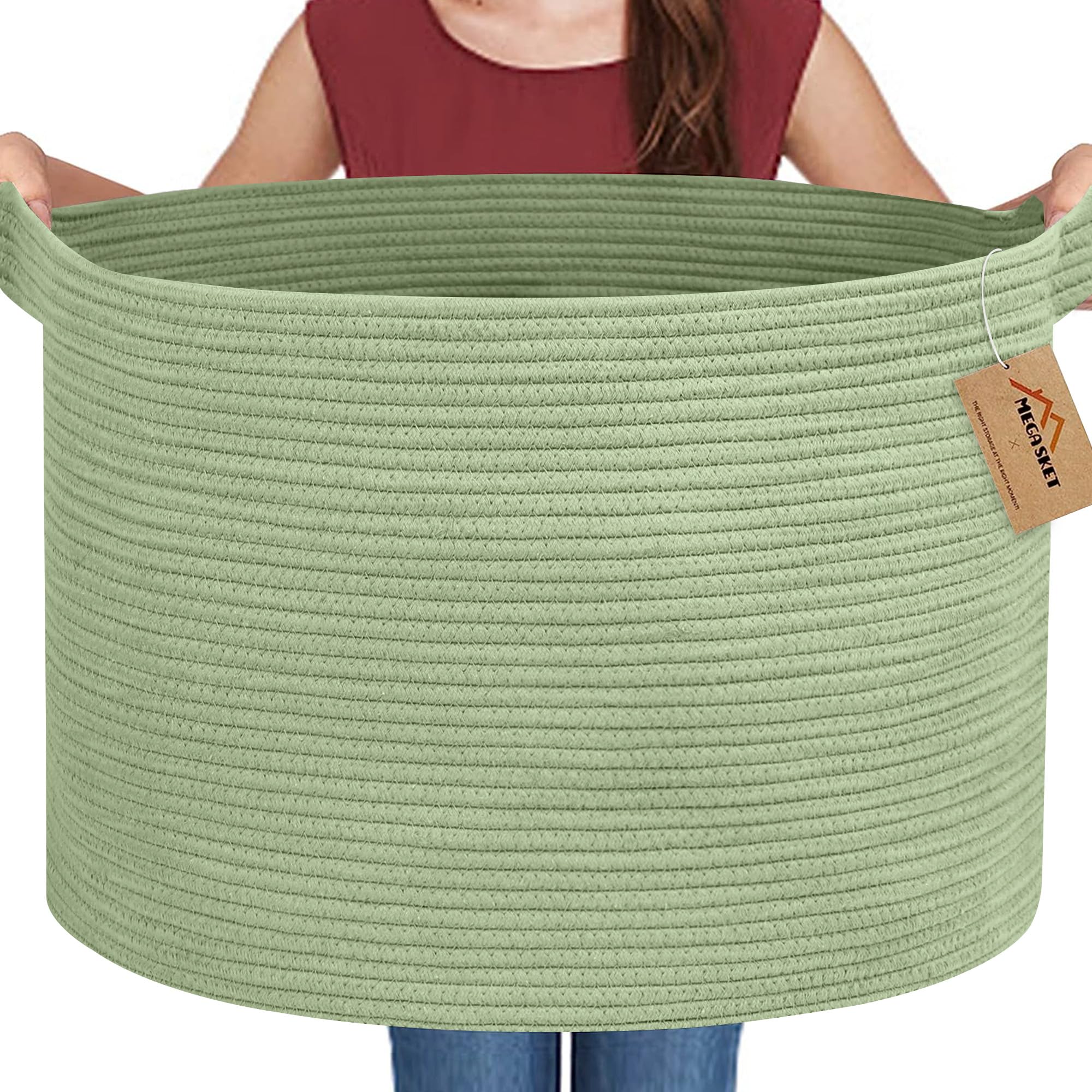 MEGASKET extra-large green basket with soft cotton rope for blankets.