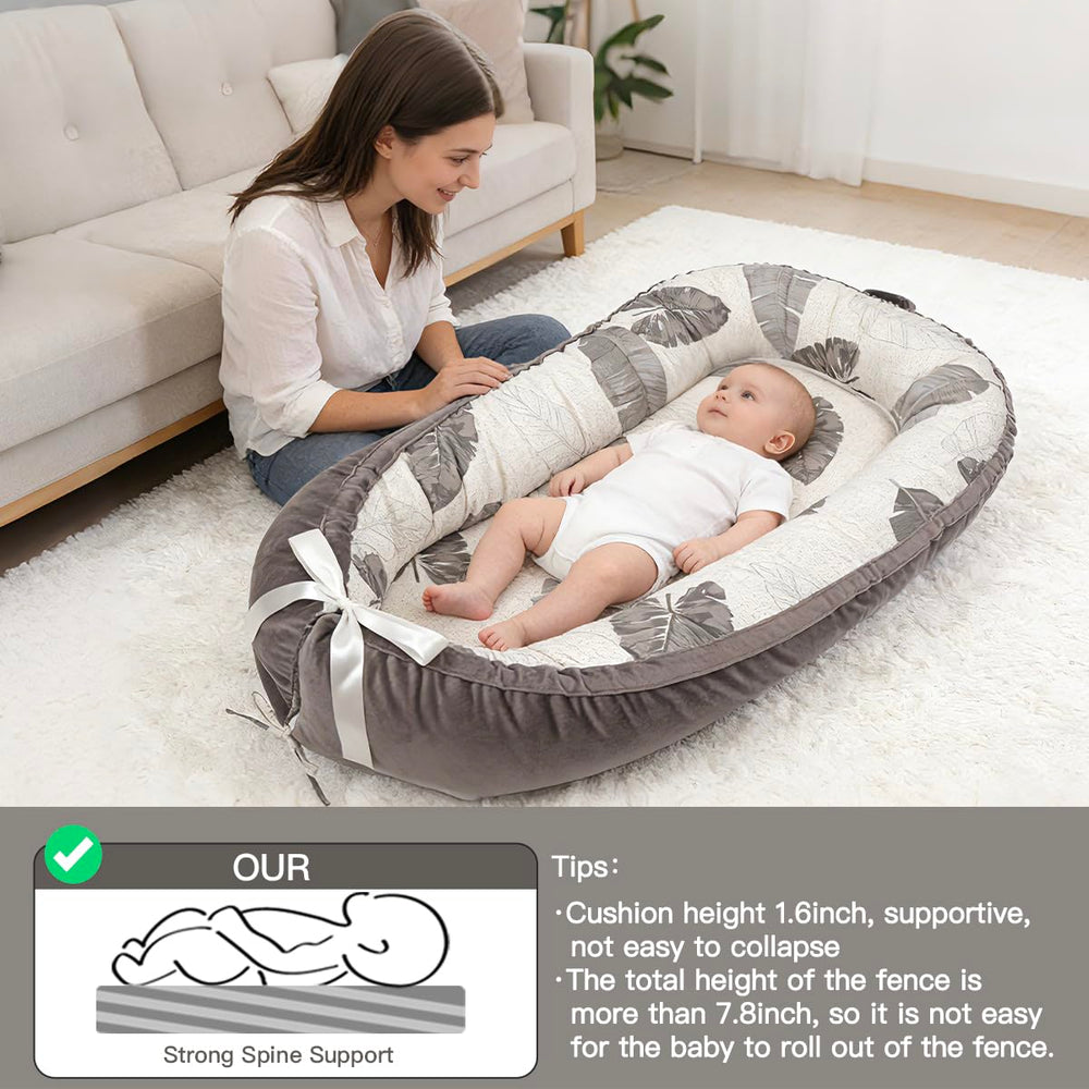 Breathable cover on the Meindoovm lounger keeps baby comfortable.