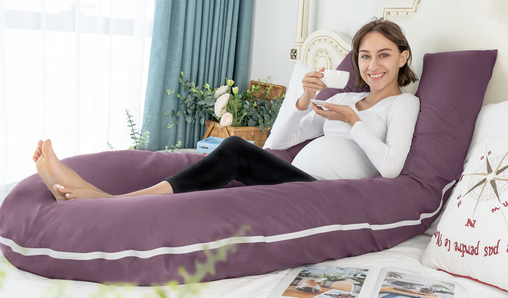 Meiz nest-like design supports back and belly for calm, relaxed rest.