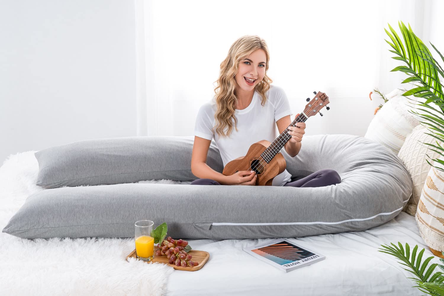 Meiz pillow used by family for versatile home comfort.