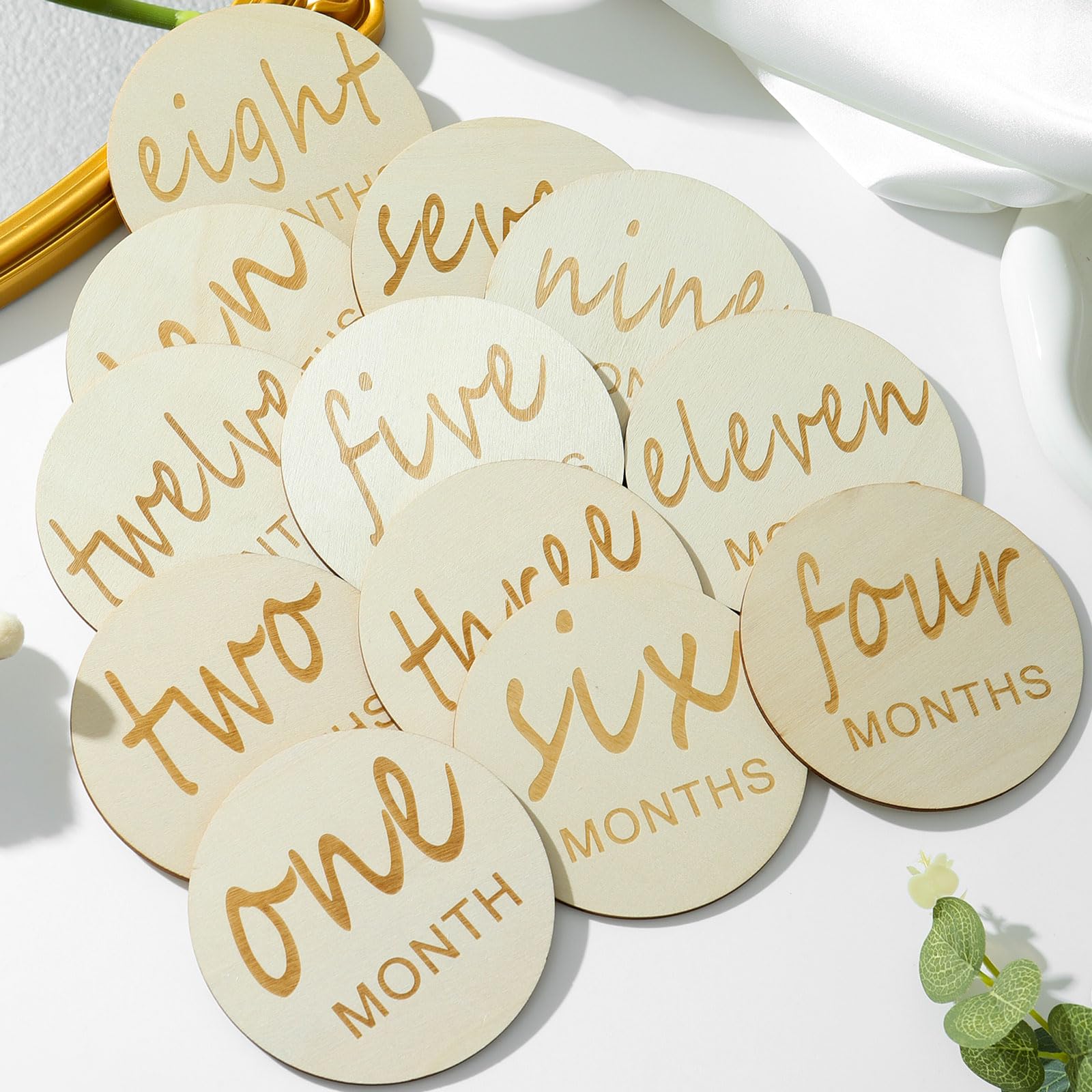 Meliatomia wooden milestone disc month 2 keepsake for monthly growth photos