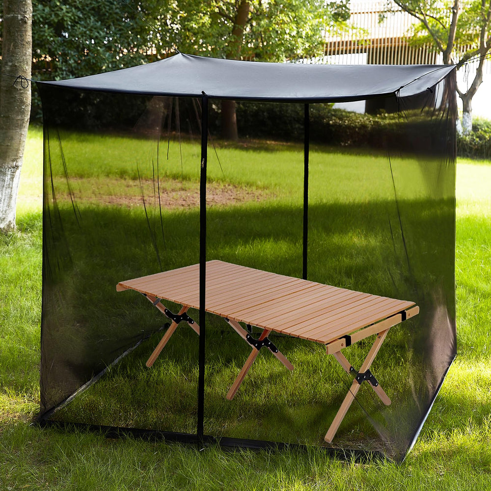 Mengersi mosquito net in a camping scene blocks bugs and keeps air flowing under the stars.