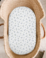 Meowcards bassinet sheet Light Blue demonstrates precise rectangle fit with elastic bottom.