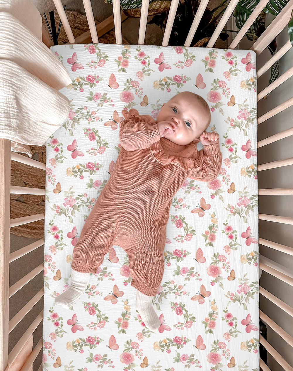 Meowcards bassinet sheet is machine washable and dryer safe for easy care
