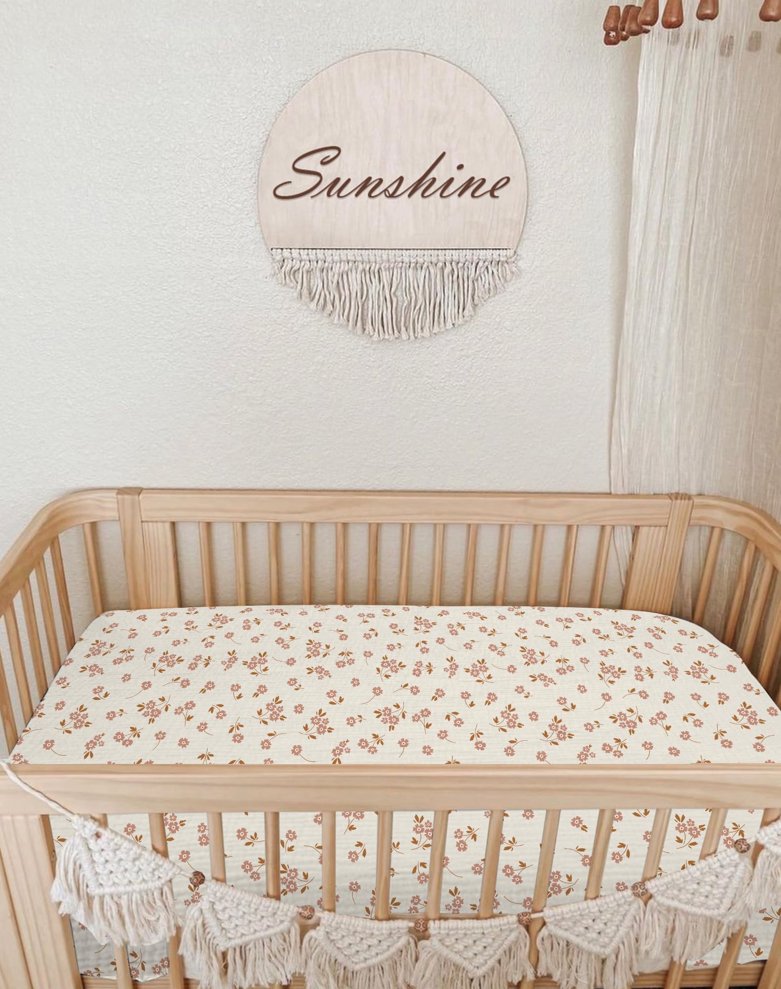 Meowcards bassinet sheet muslin-texture keeps baby cool and comfortable.