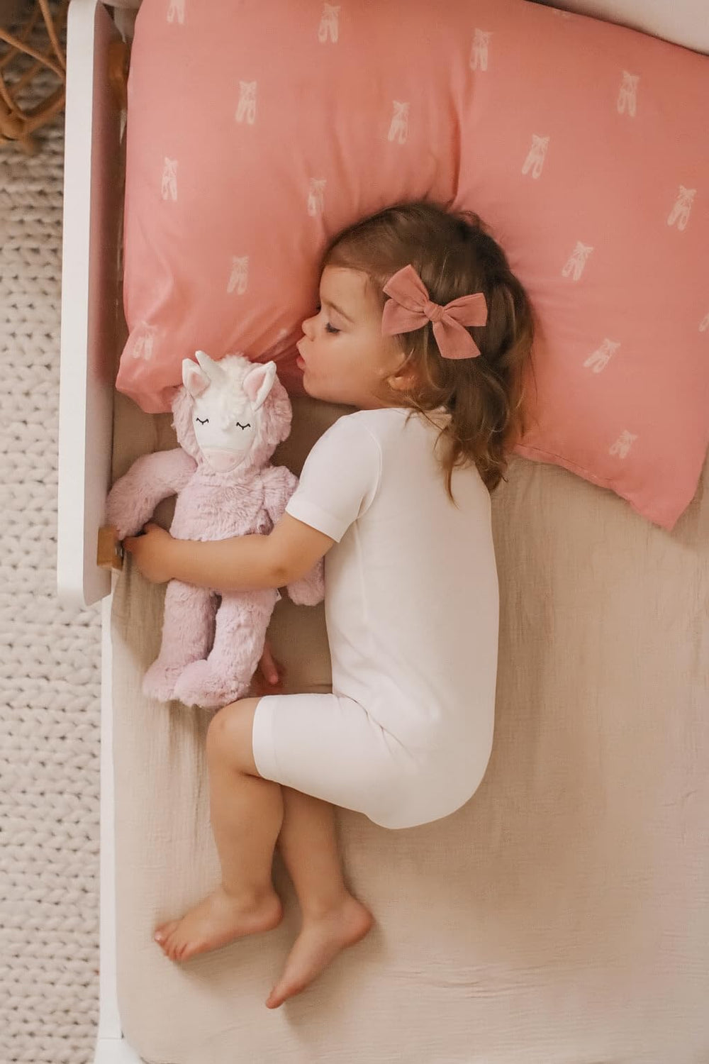 Meowcards soft, breathable muslin keeps baby comfy during naps.
