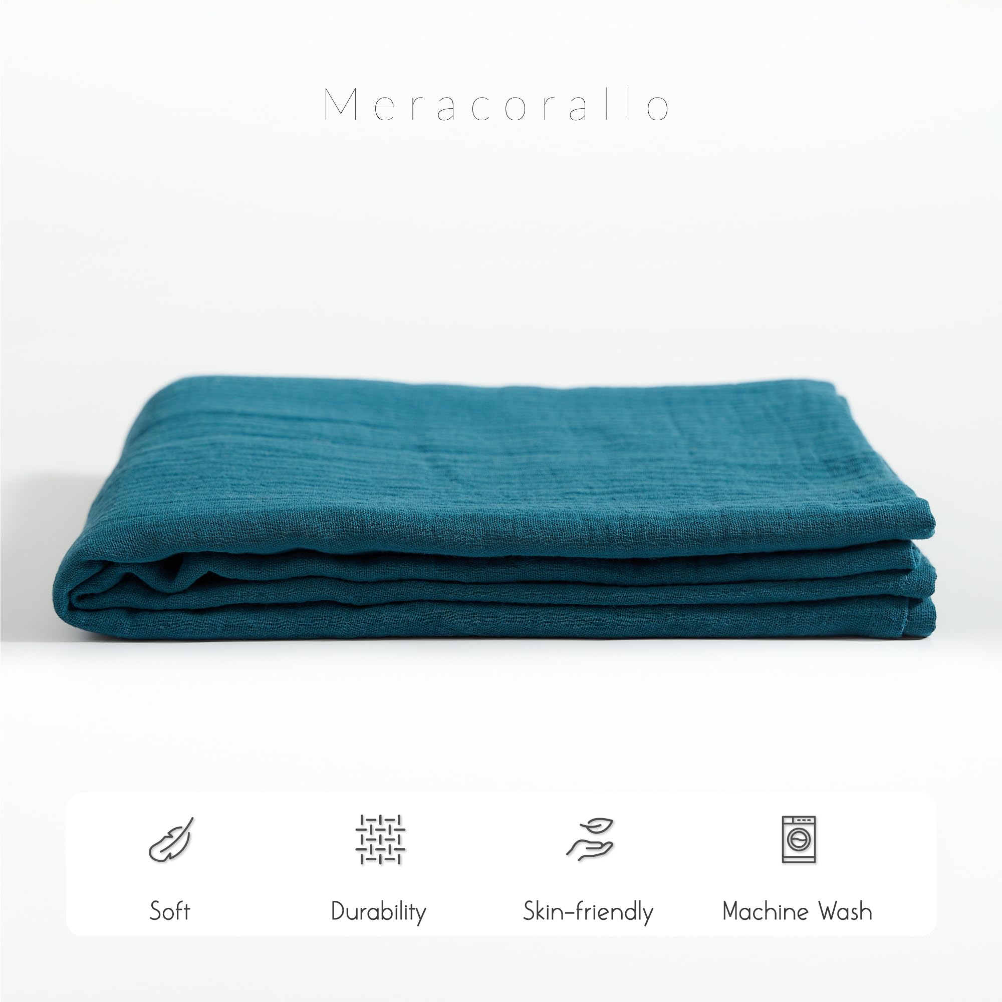 Meracorallo blanket measures 110 x 110 cm for versatile use.