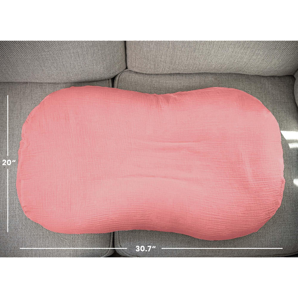 Mi Flor muslin cover offers feather-soft feel against baby's skin.