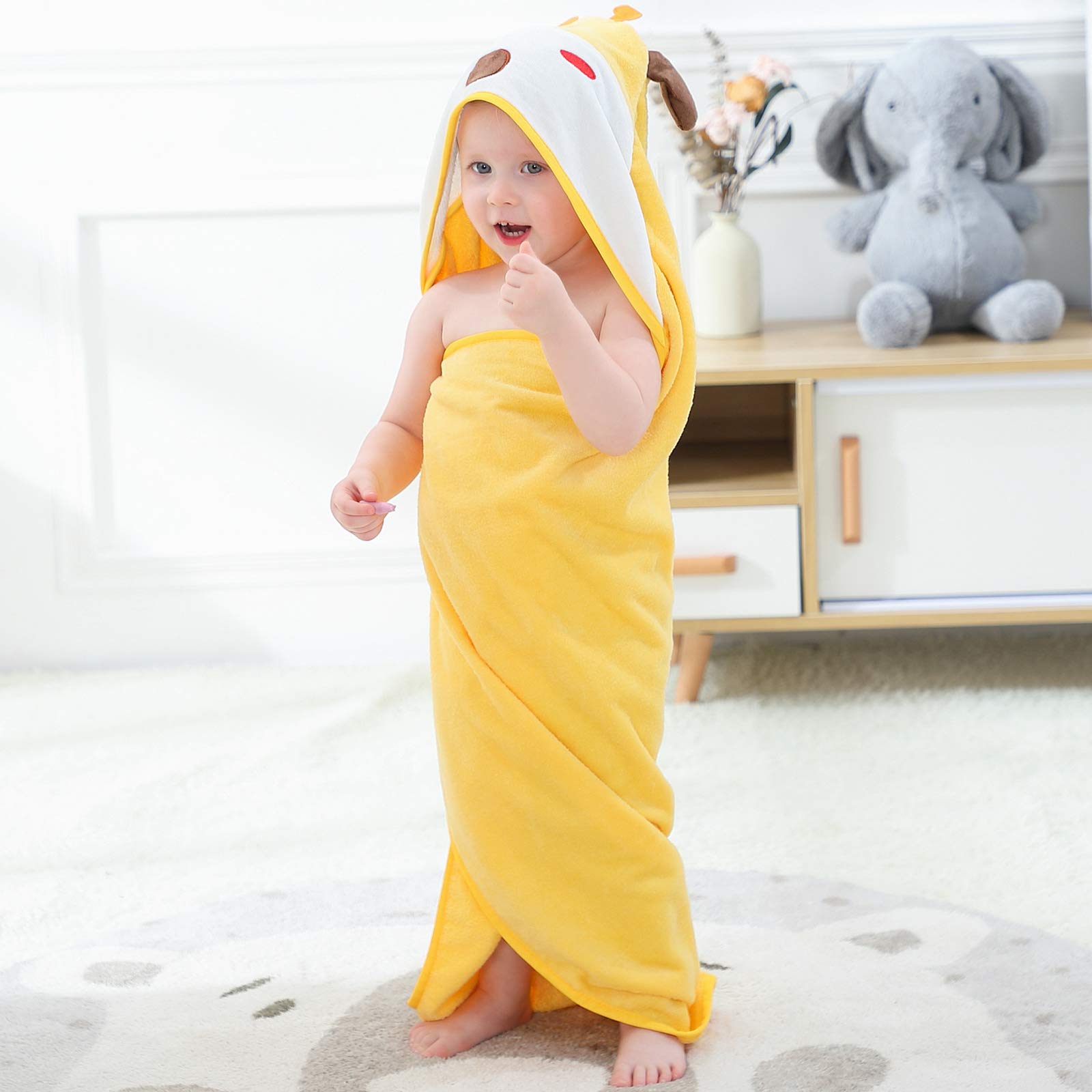 MICHLEY towel displaying soft cotton texture for sensitive skin.