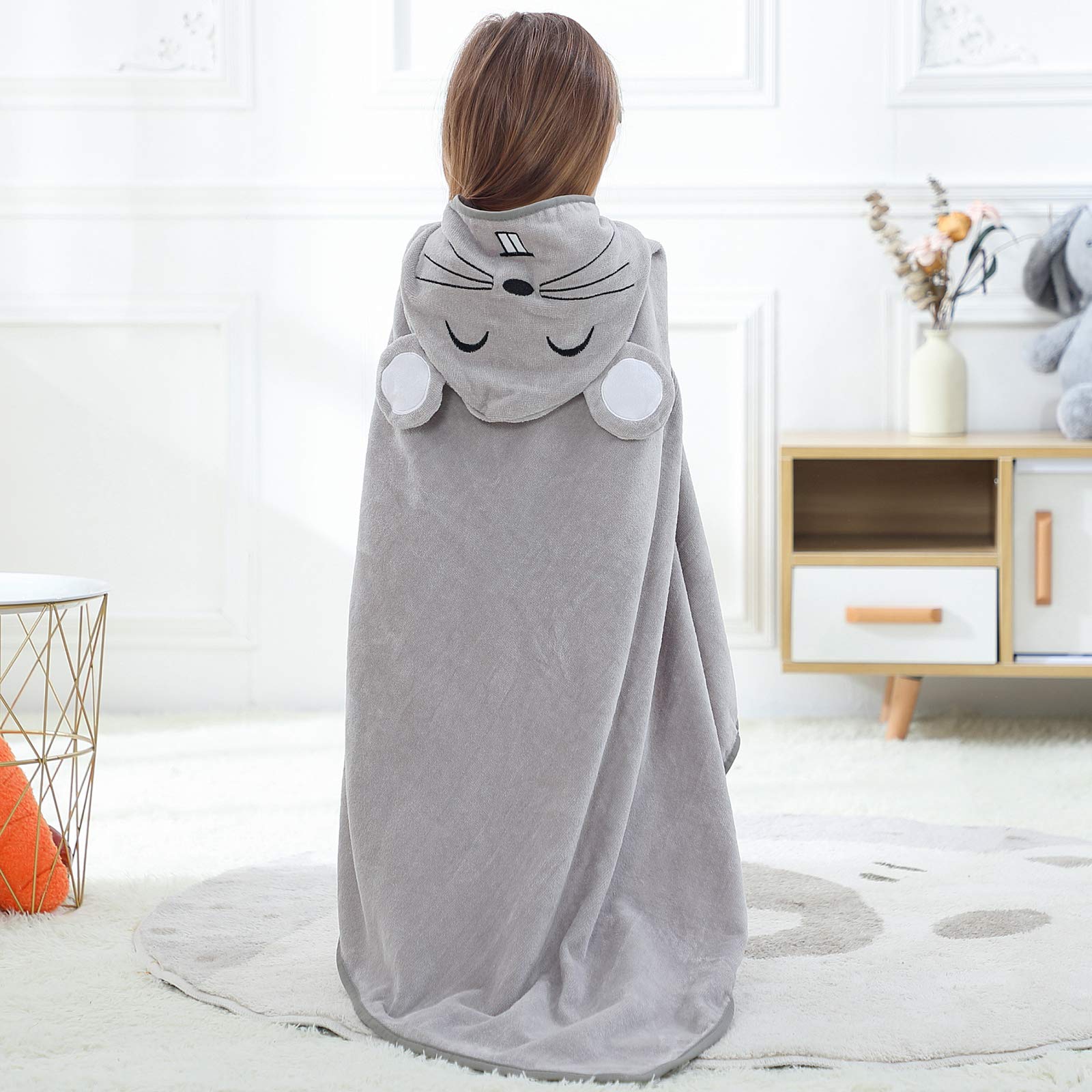 MICHLEY Hooded Towel soft cotton close-up highlights gentle touch