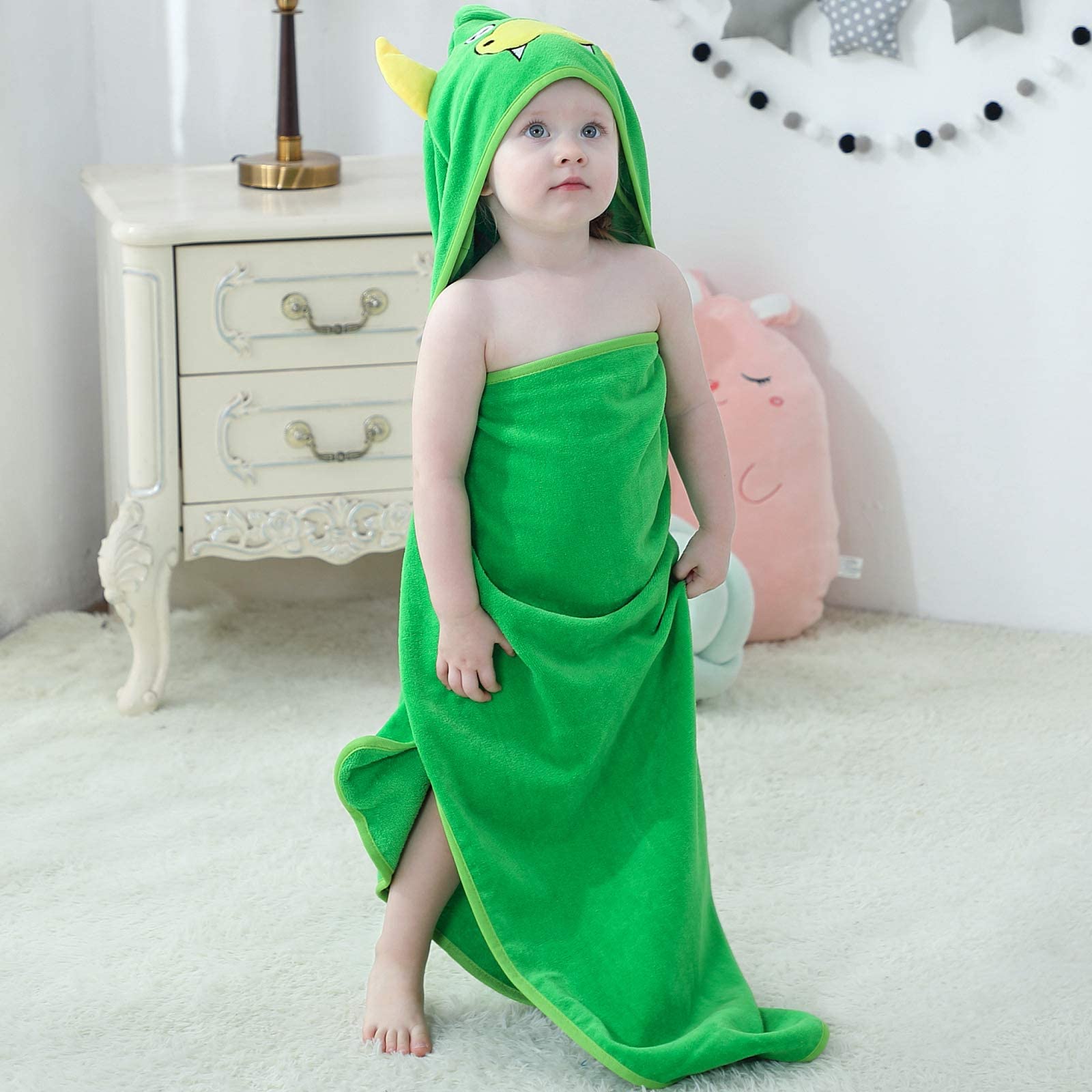 MICHLEY baby animal hooded towel perfect baby gift.