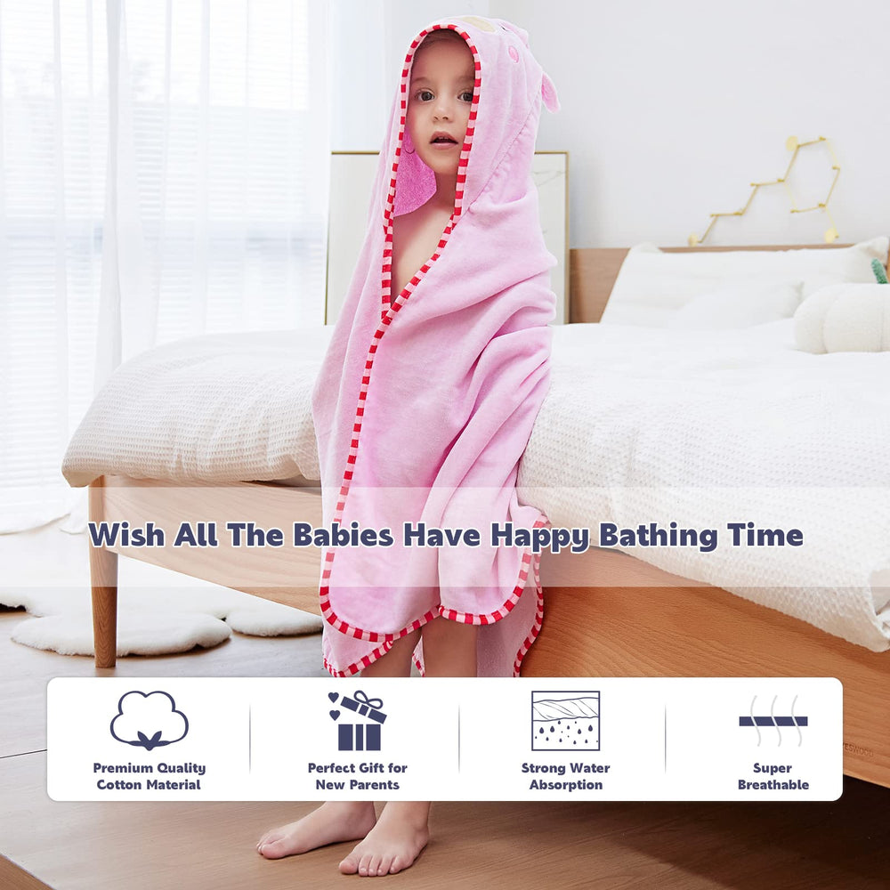 MICHLEY hood detail showing warm head coverage for cozy bath time.