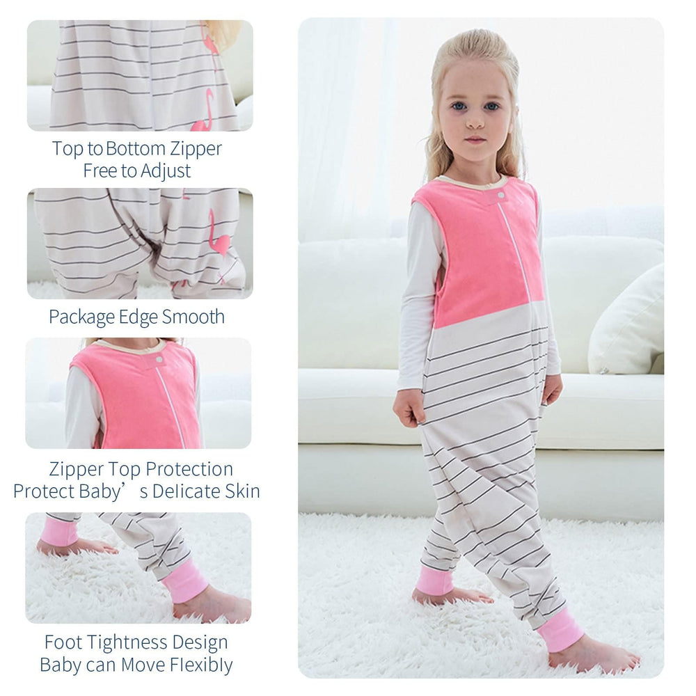 Zipper detail on MICHLEY sleeping sack with feet in pink bird design