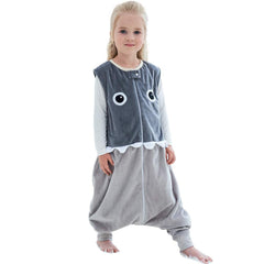 MICHLEY sleeping sack in grey shark design, breathable fabric for comfy nights