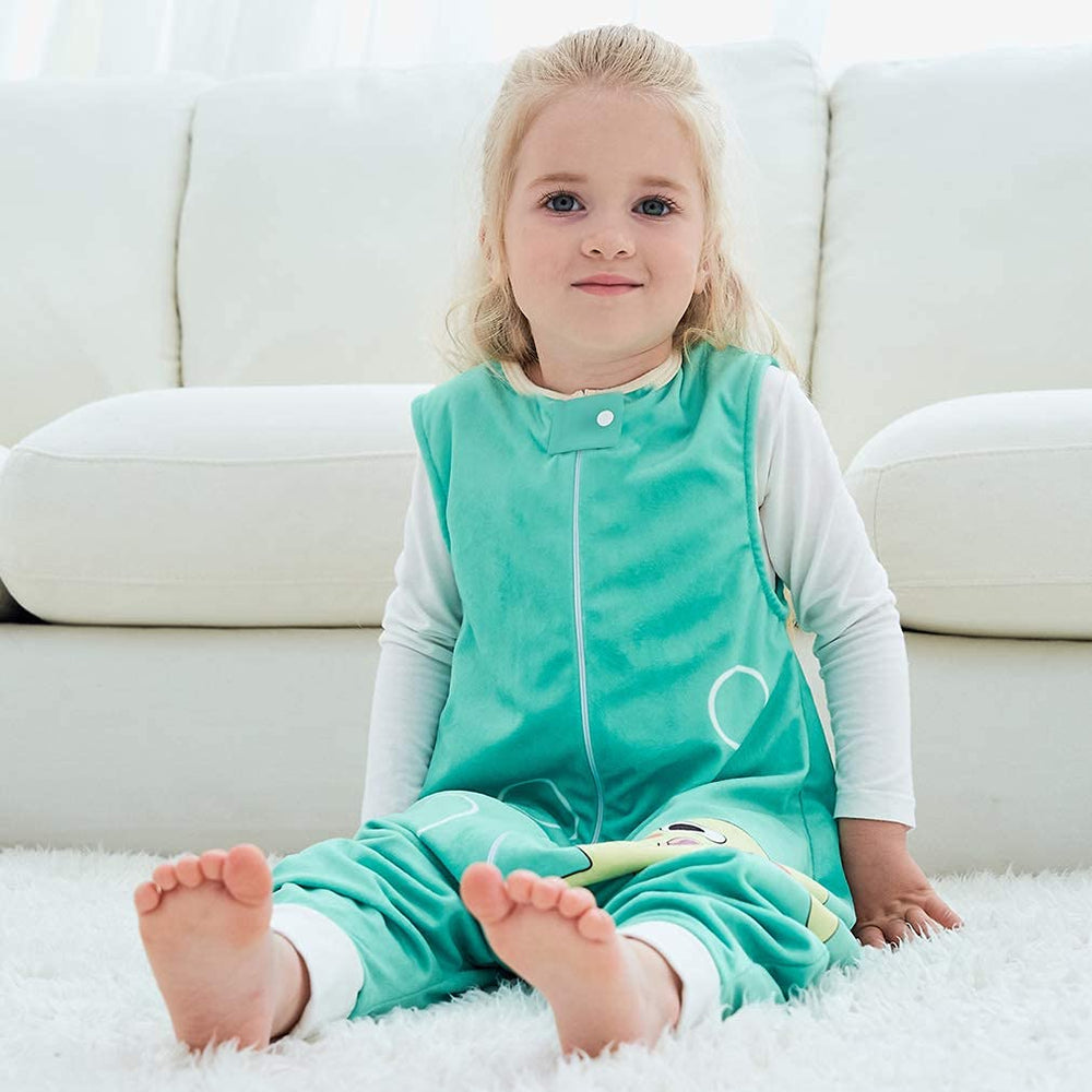 MICHLEY sleeping sack is walker-friendly and easy to layer for outdoor use.