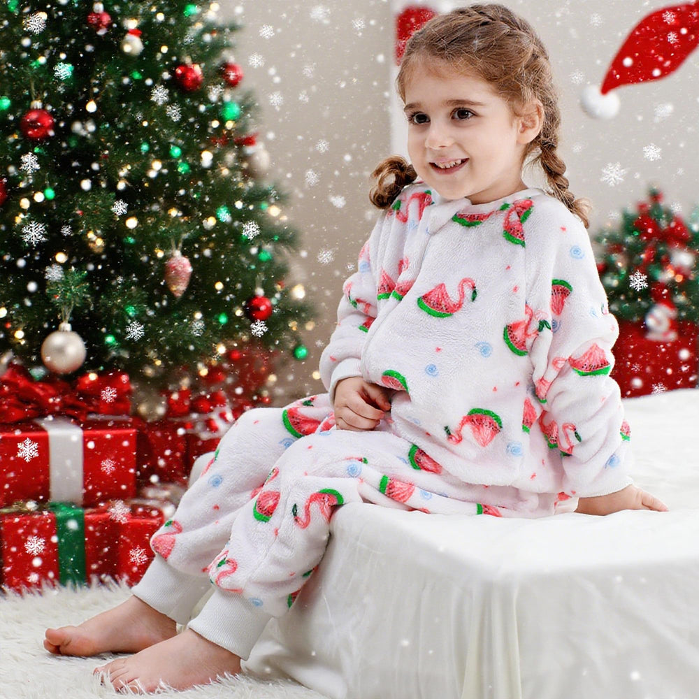 MICHLEY wearable blanket keeps warmth while allowing movement.