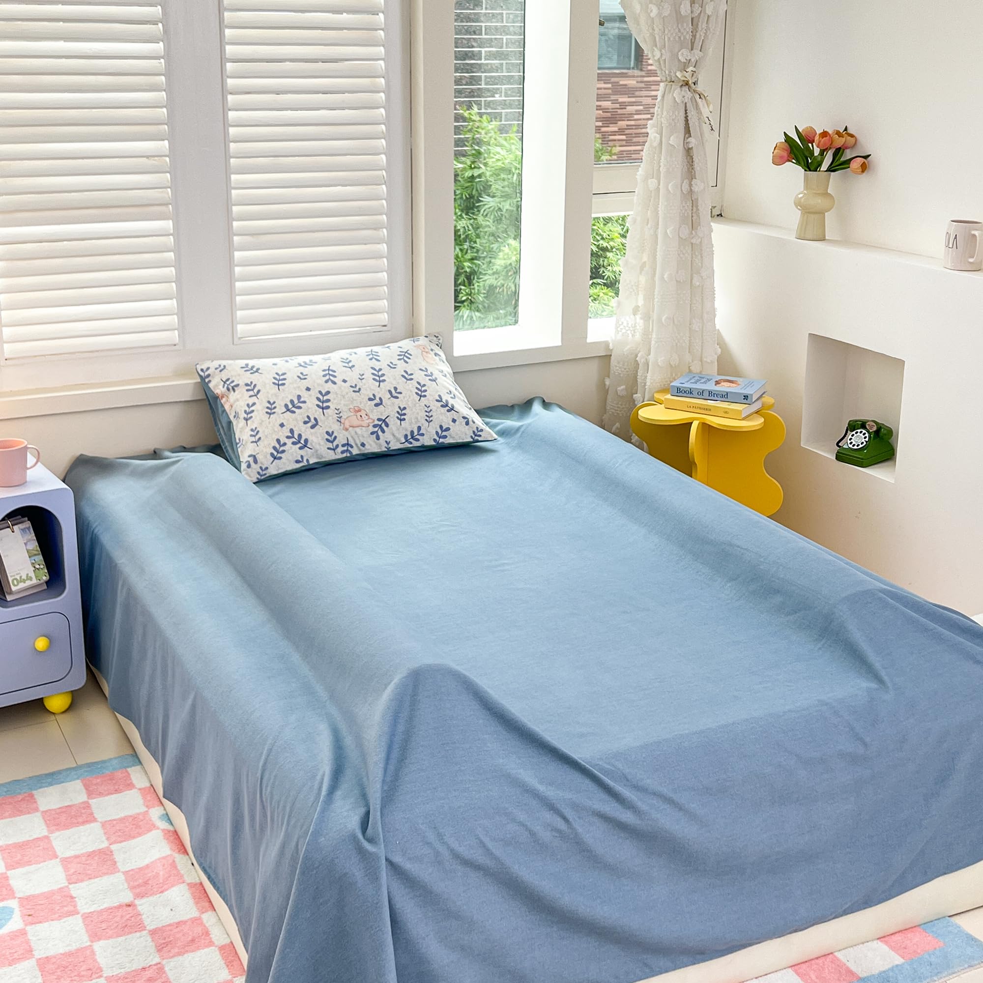 mini paw bed guard rails reduce snagging with a no-handle zipper