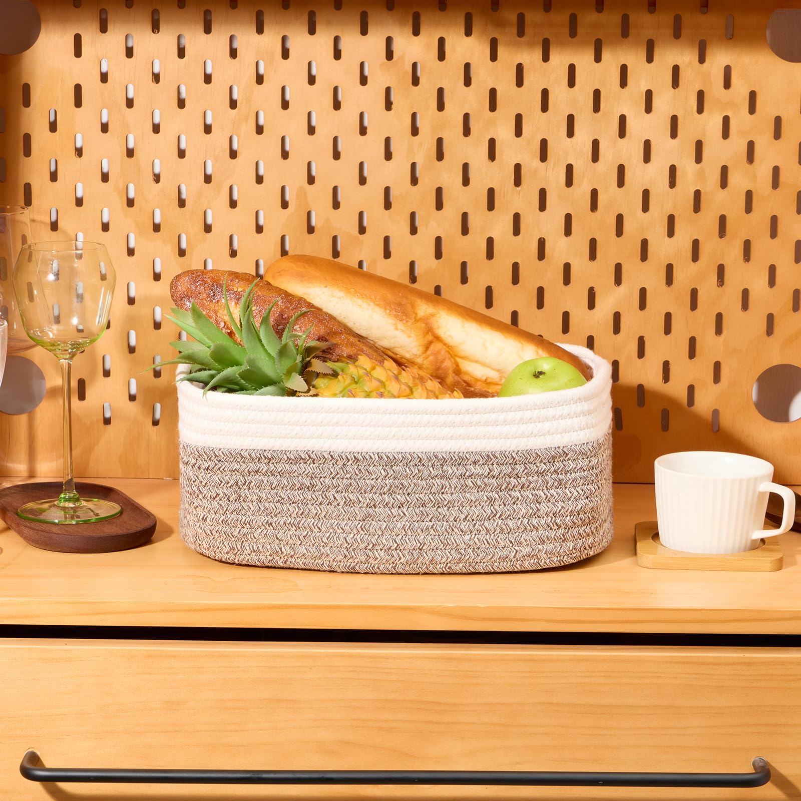 MiniArk easy-shaping design helps restore form quickly.
