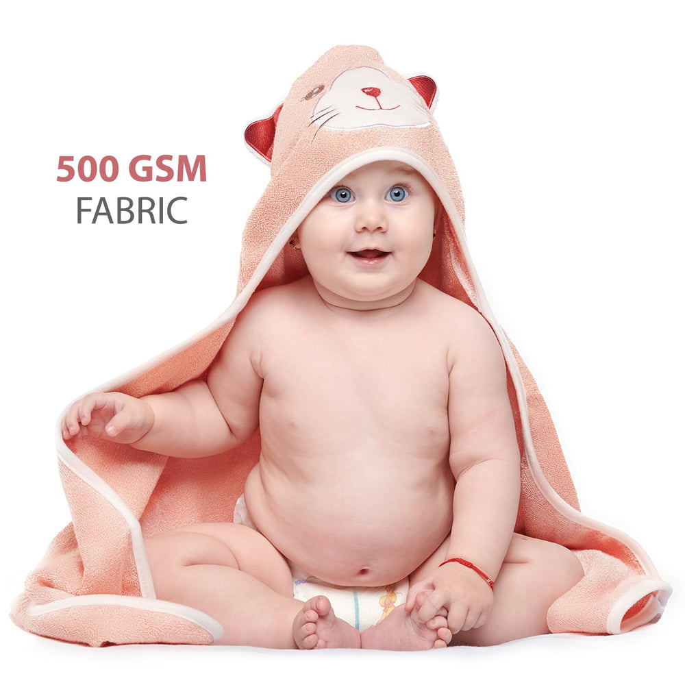 MINIBOO cat-design towel adds playful bath time charm.