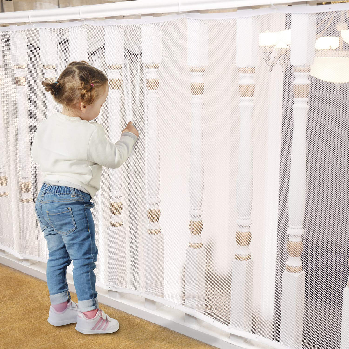 Minne Baby Banister Guard on stairs shows a secure 10ft barrier for children.