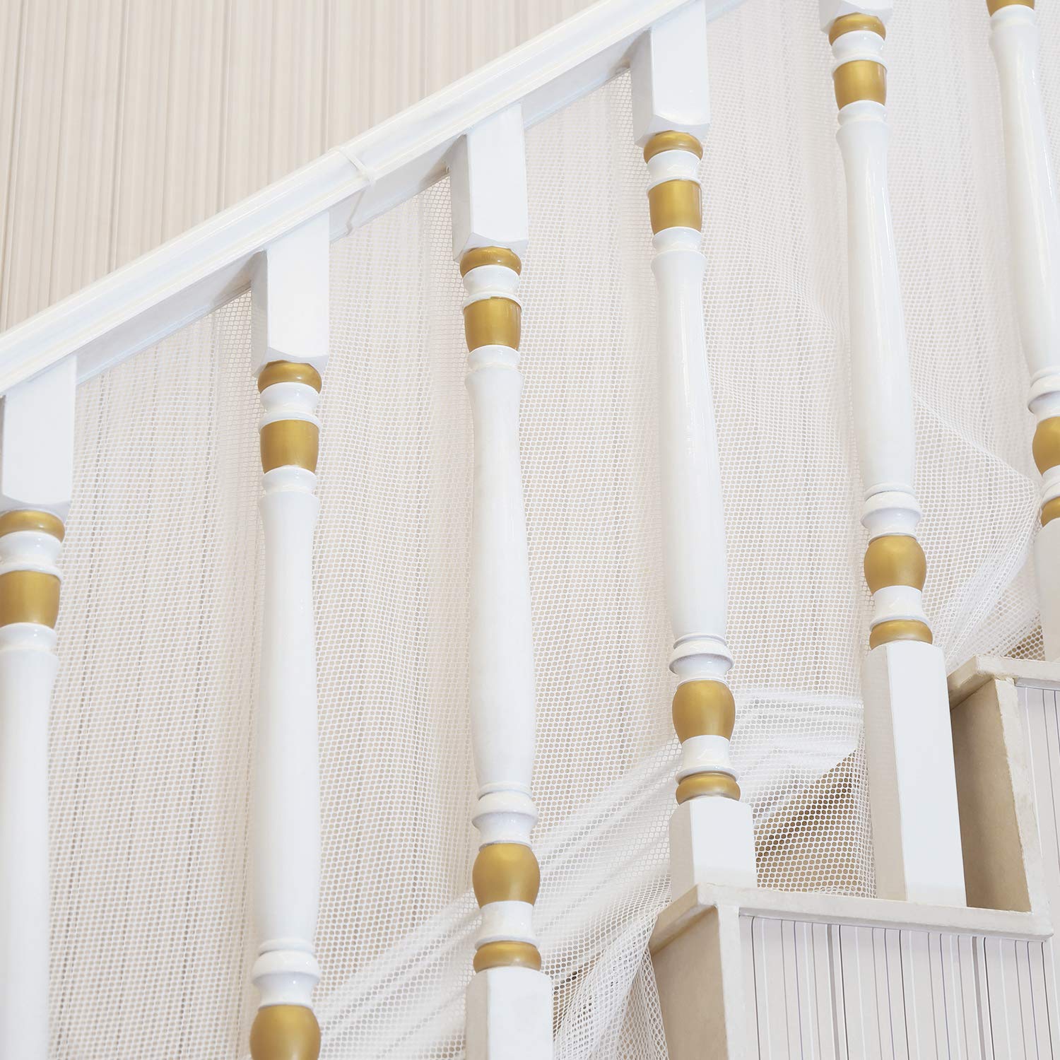 Minne Baby Banister Guard keeps pets and toddlers contained, reducing dropped toys.