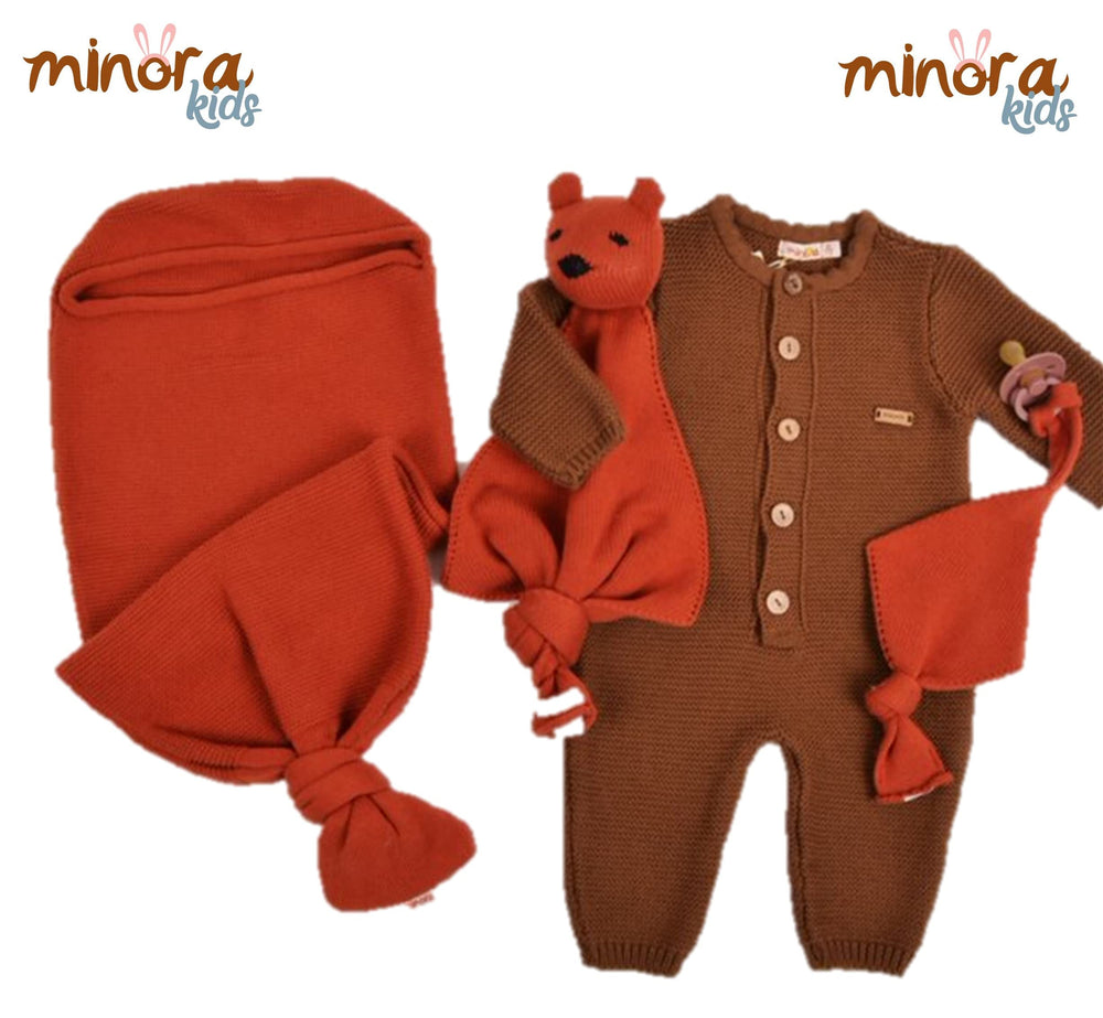 Minora swaddle dimensions 10.23 x 22.44 inches for easy use