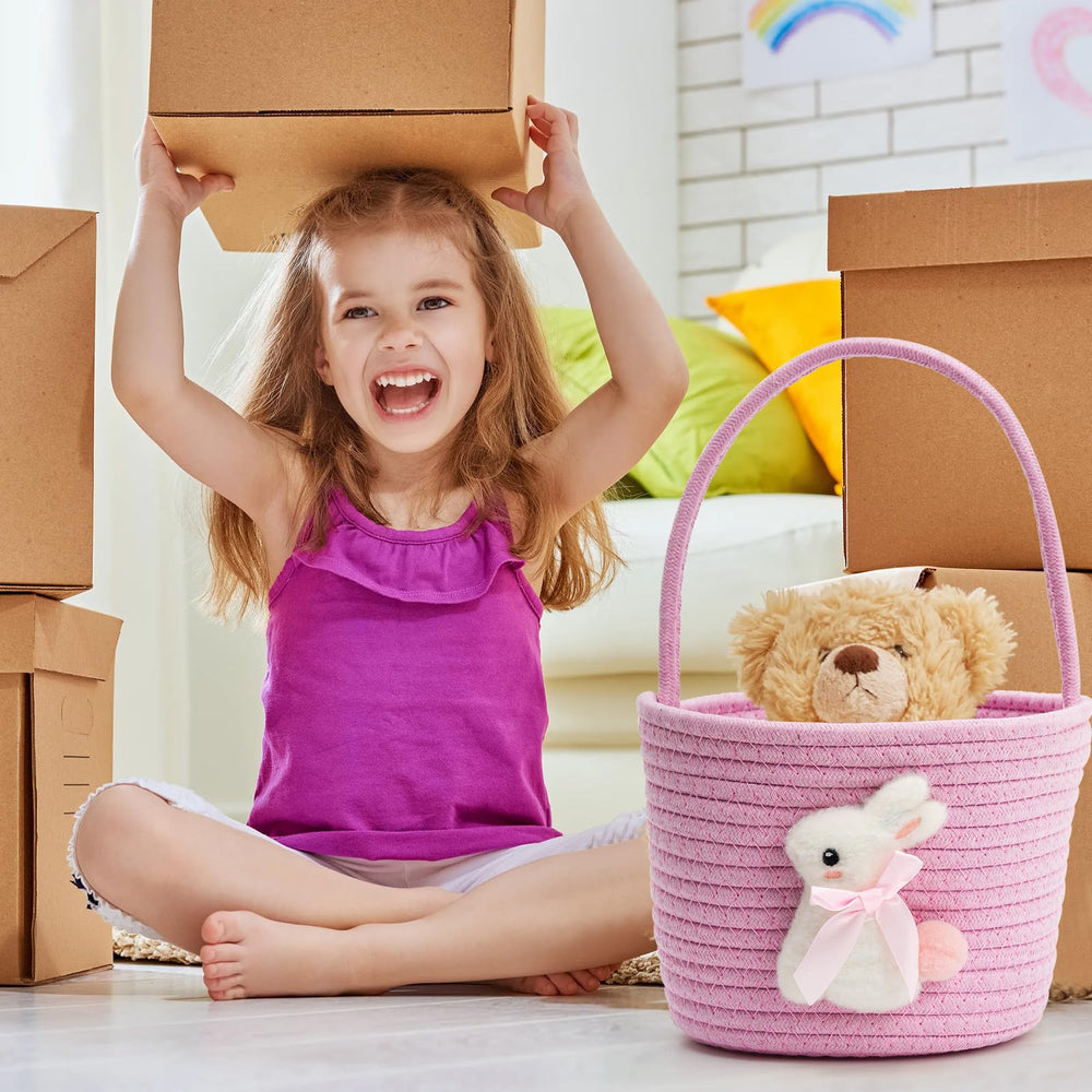 Minstely kids' basket with a comfy handle, easy to carry during egg hunts.