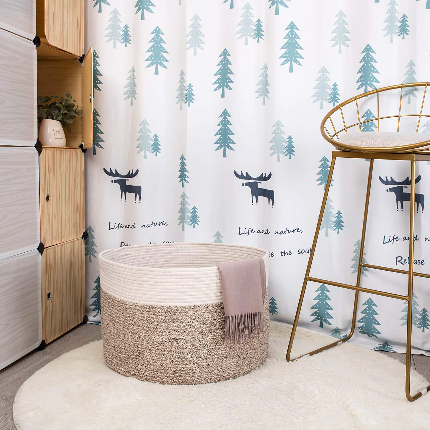 MINTWOOD Design collapsible storage hamper for easy seasonal storage.