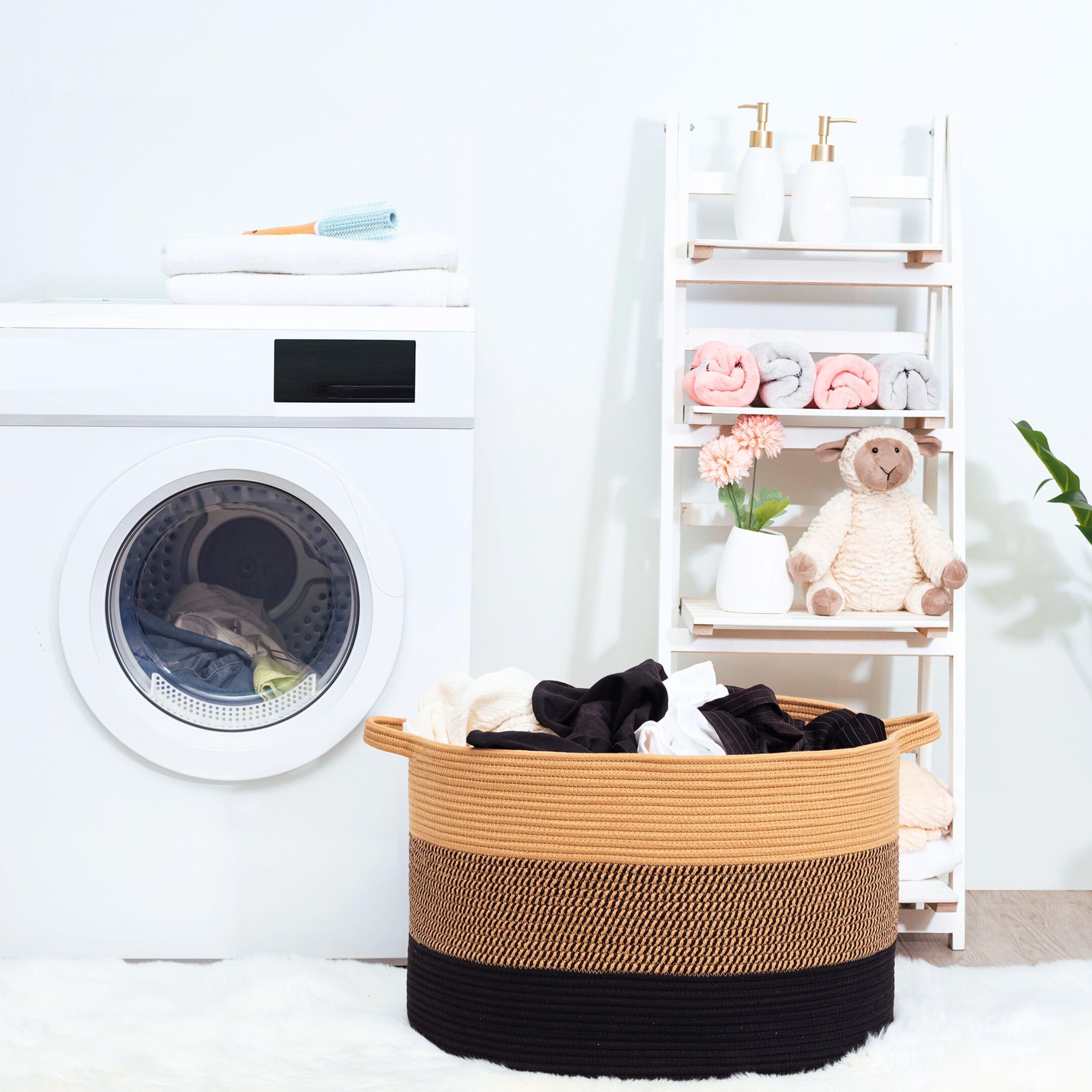Mintwood Design jumbo basket suitable for towels and blankets