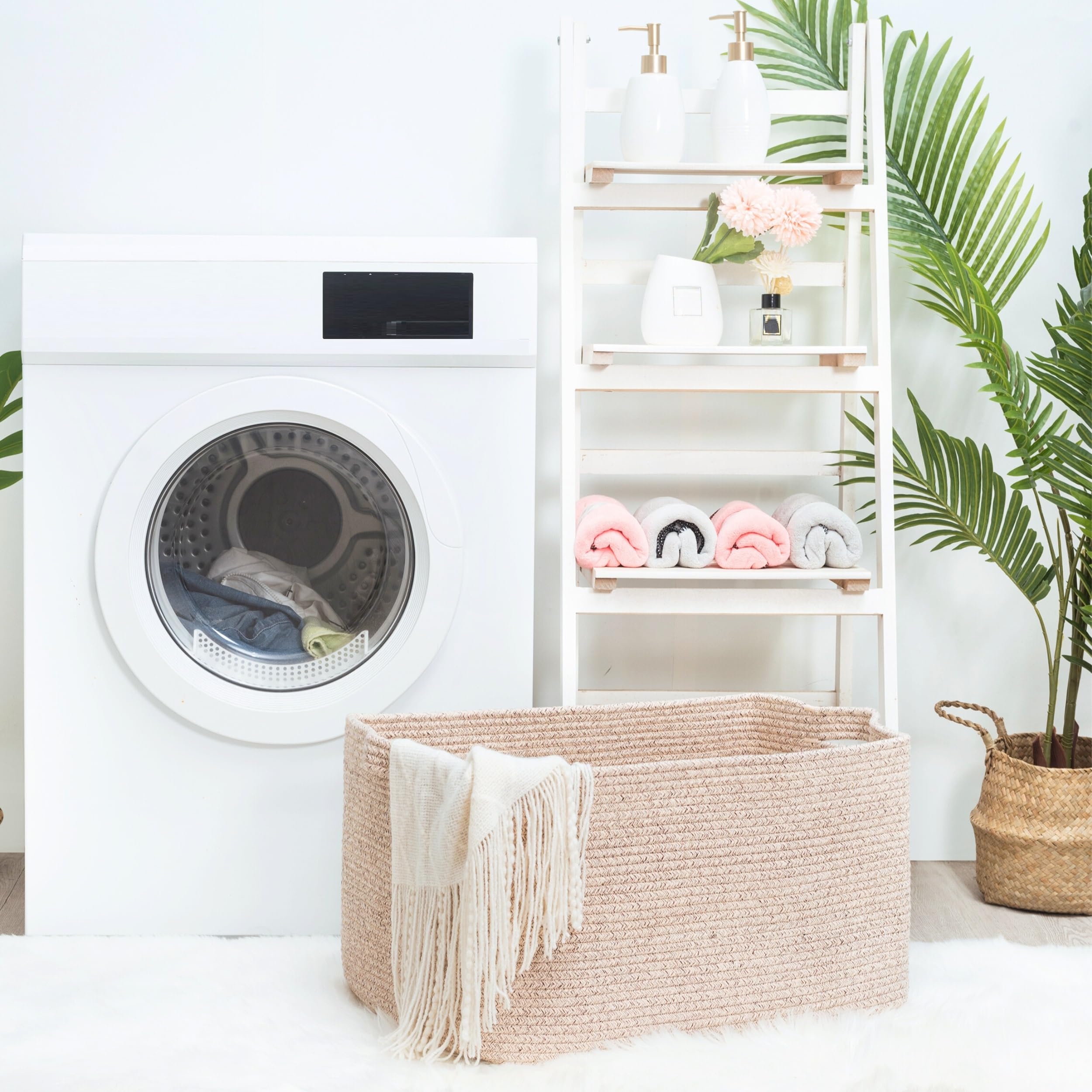 MINTWOOD Design towel and pool towel storage basket in oatmeal