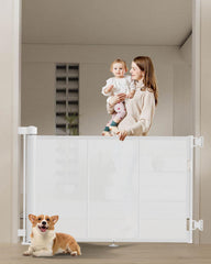 Miumoon retractable gate extended length provides a wide barrier for stairs and doorways.