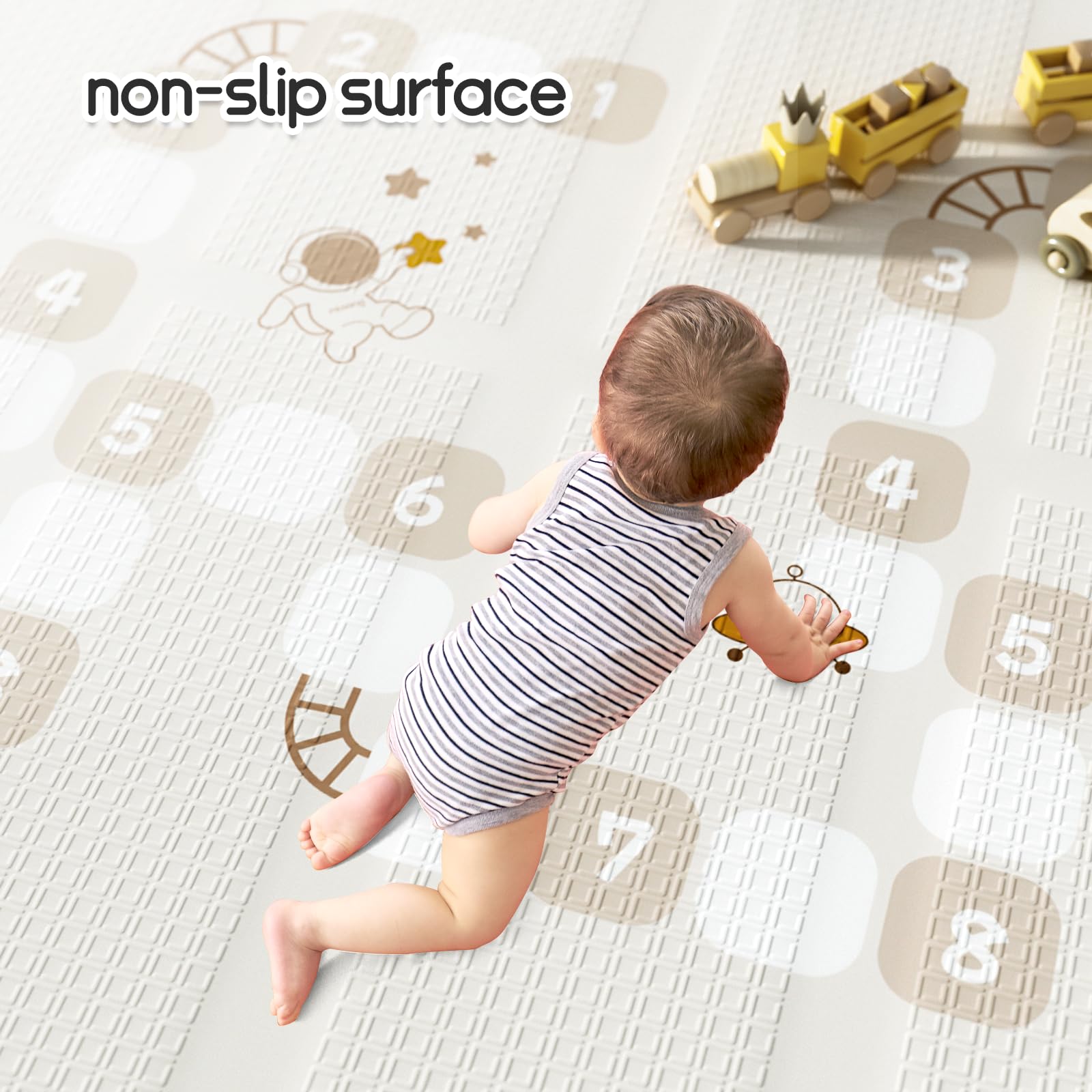 Mloong tummy time and crawling setup supports motor learning on a comfortable mat.