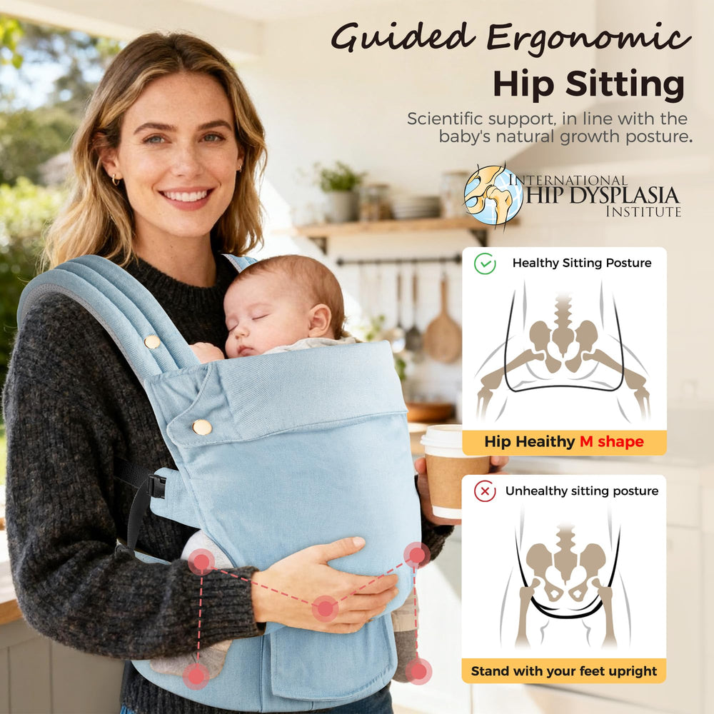 MOCKPOSE lightweight carrier with a small pocket for essentials.