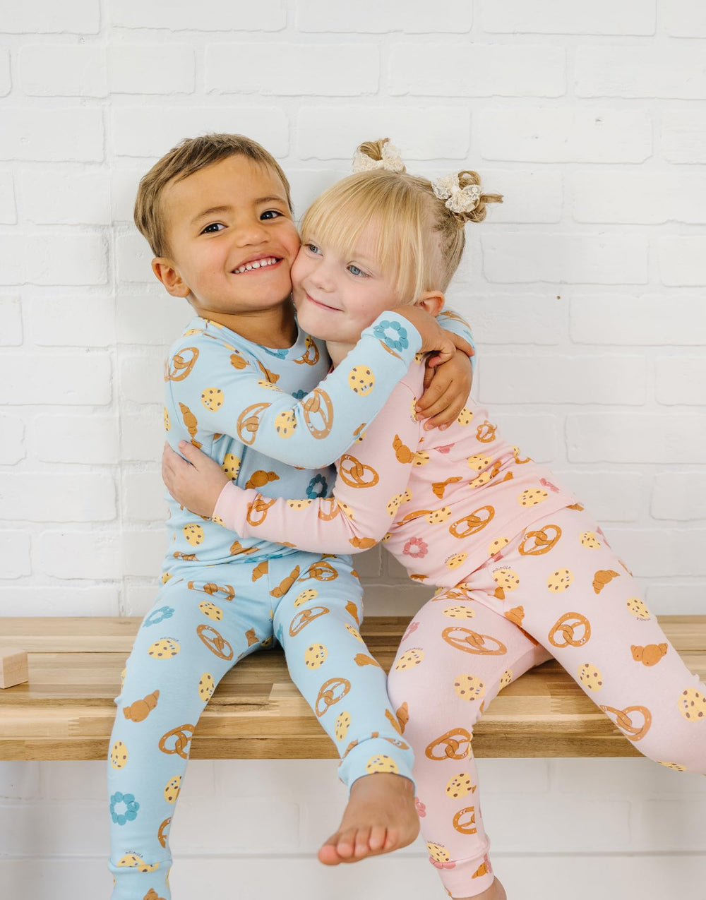 Moimoln pink kids sleepwear designed for year-round comfort and safety.