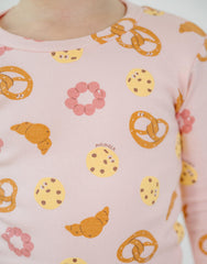 Moimoln long-sleeve nightwear for comfortable daily sleepwear.